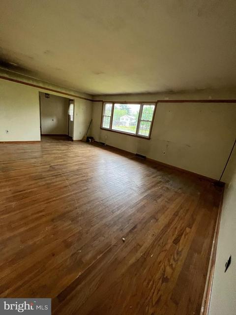 57 Harmony Rd, Mickleton, NJ 08056 photo 4