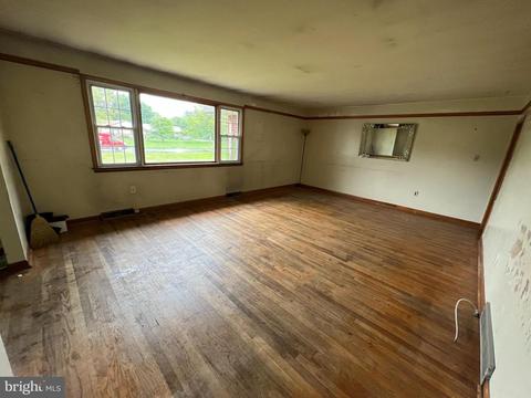 57 Harmony Rd, Mickleton, NJ 08056 photo 3
