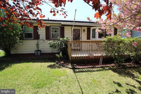 164 E Clinton St, Clayton, NJ 08312