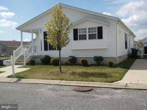 6 Lydian Dr, Williamstown, NJ 08094