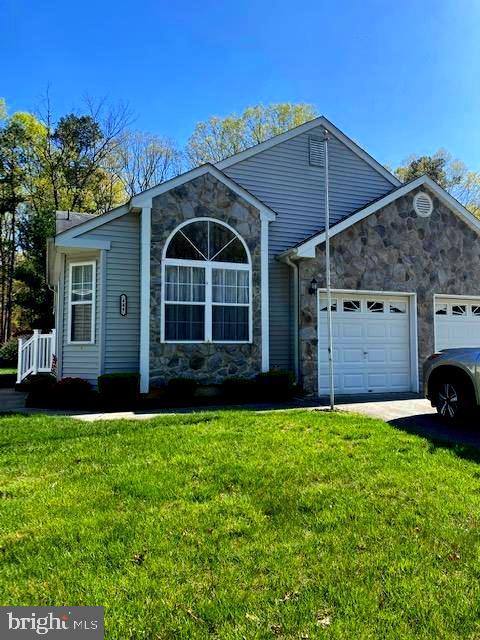 444 Virgin Island Dr, Williamstown, NJ 08094