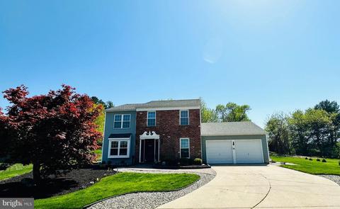 4 Indian Ct, Sewell, NJ 08080