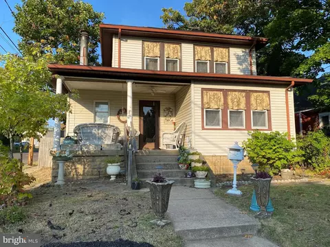 201 Monument Ave, National Park, NJ 08063
