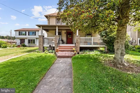 143 N Oak Ave, Pitman, NJ 08071