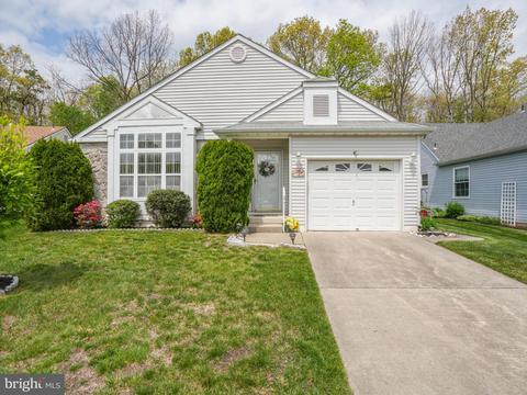 518 Virgin Island Dr, Williamstown, NJ 08094