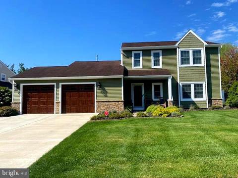 13 Penn Dr, Sewell, NJ 08080