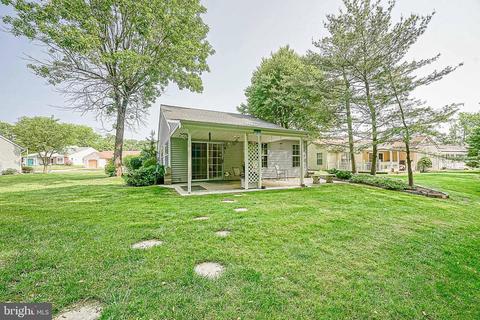 58 Lakebridge Dr, Woodbury, NJ 08096