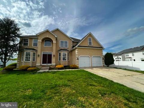 1900 Steeplechase Dr, Williamstown, NJ 08094