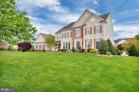 530 Morgan Dr, Mickleton, NJ 08056