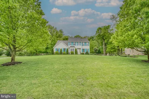 13 Hickory Ridge Ct, Mullica Hill, NJ 08062