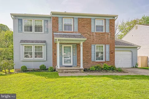 69 Crescent Hollow Dr, Sewell, NJ 08080