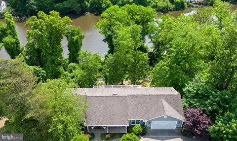 2005 Barnsboro Rd, Turnersville, NJ 08012