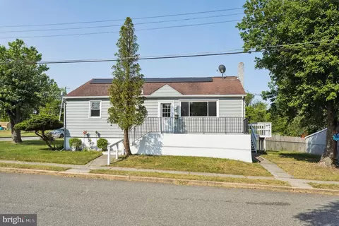 264 Elizabeth Ave, Paulsboro, NJ 08066