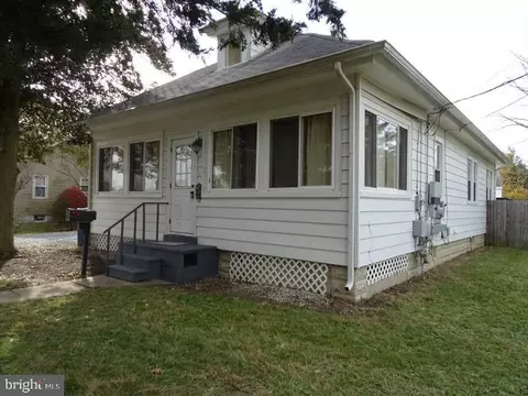 3 Filbert St, Williamstown, NJ 08094