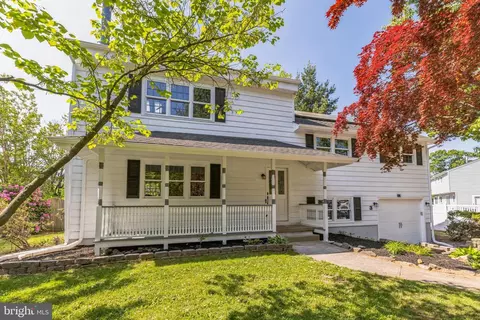 3 Cedar Dr, Turnersville, NJ 08012