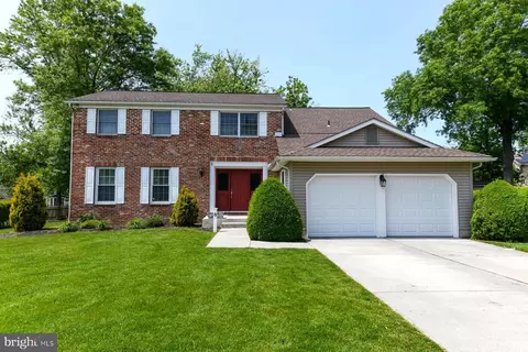 110 Shire Dr, Sewell, NJ 08080