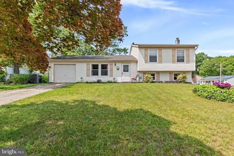 31 Aquila Ln, Sewell, NJ 08080