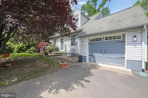 101 County House Rd, Sewell, NJ 08080