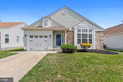 730 Virgin Island Dr, Williamstown, NJ 08094