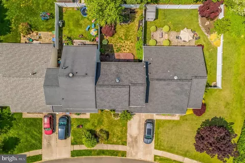 251 Lafayette Dr, Swedesboro, NJ 08085