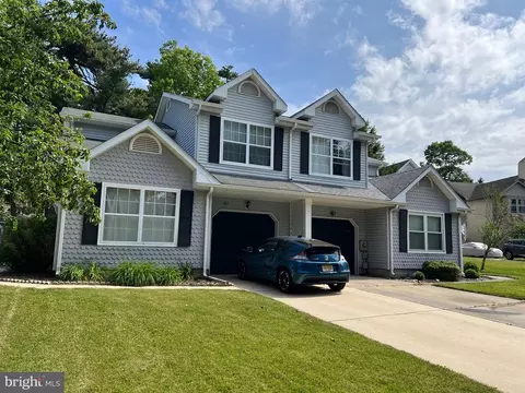 425 Amesbury Pl, Glassboro, NJ 08028