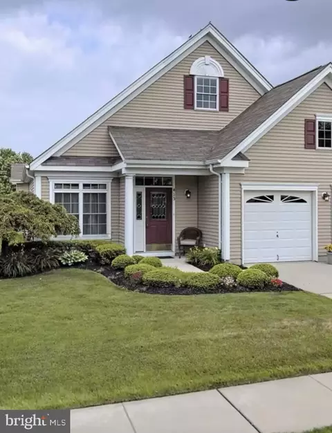 413 Stuart Ct, Thorofare, NJ 08086