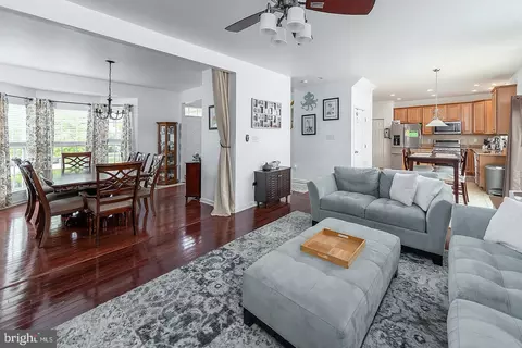 331 W Crossing Dr, Mount Royal, NJ 08061 photo 7