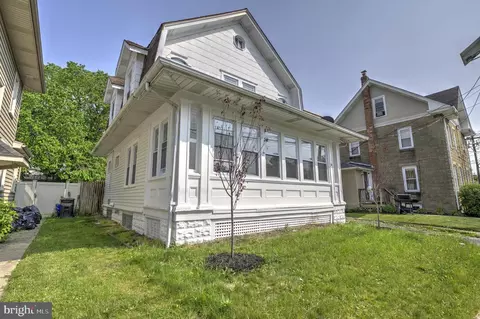 48 Russell St, Woodbury, NJ 08096
