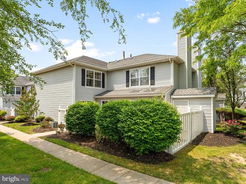25 Caraway Ct, Thorofare, NJ 08086