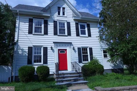203 E High St, Glassboro, NJ 08028