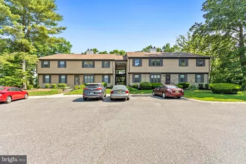 5 Samuel Adams Bldg, Turnersville, NJ 08012