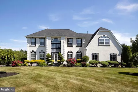 1 Plum Tree Dr, Sewell, NJ 08080