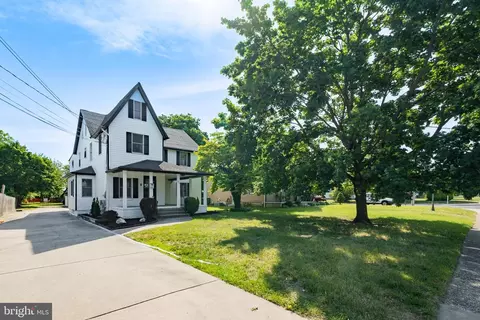 871 S Main St, Williamstown, NJ 08094