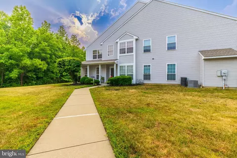 104 Cinnamon Rd, West Deptford, NJ 08086