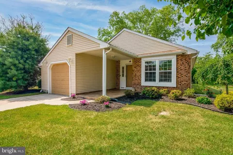 31 Blanchard Dr, Woodbury, NJ 08096