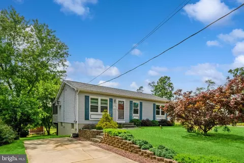 875 Boundary Rd, Woodbury Heights, NJ 08097
