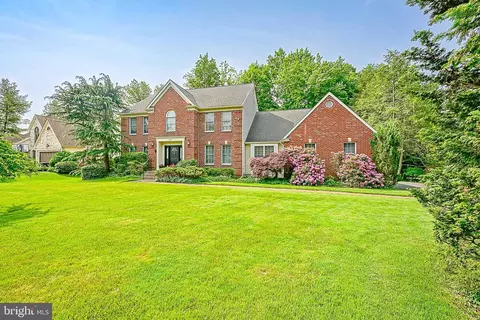 11 Ternberry Ct, Blackwood, NJ 08012