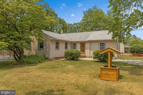 522 Fairview Rd, Glassboro, NJ 08028