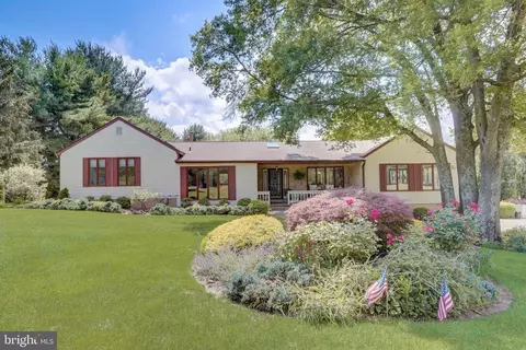 414 Ewan Rd, Mullica Hill, NJ 08062