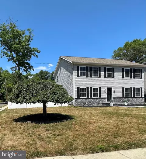 521 Oak Ave, Deptford, NJ 08096