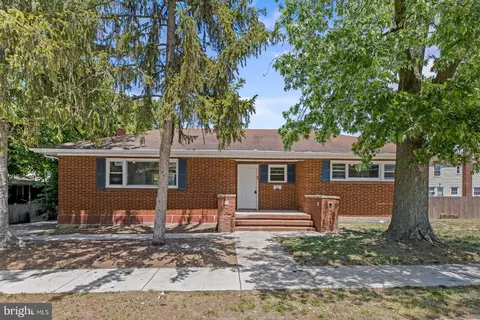 213 Berkley Rd, Paulsboro, NJ 08066