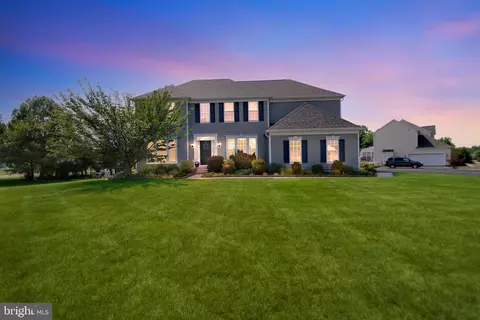 260 Bartlett Dr, Mickleton, NJ 08056