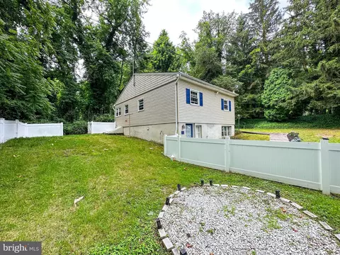 15 Turner St, Mantua, NJ 08051