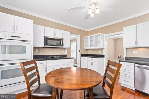 306 E Holly Ave, Pitman, NJ 08071 photo 17