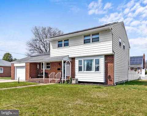 485 Brady Ave, Gibbstown, NJ 08027