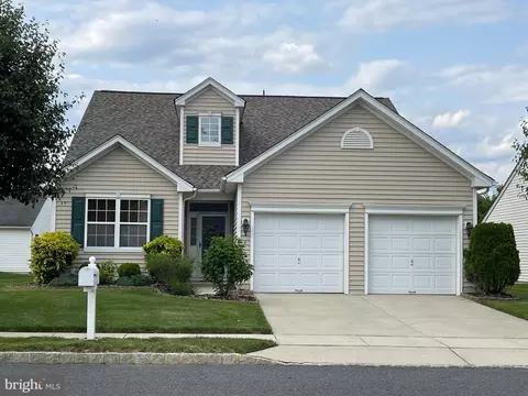 6 Pleasant Valley Dr, Sewell, NJ 08080