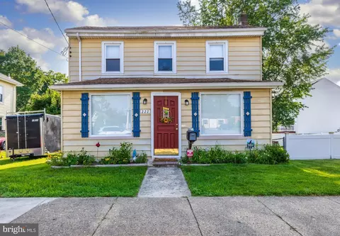 222 N Main St, Clayton, NJ 08312