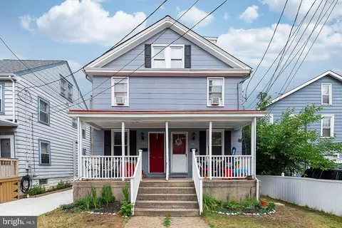 525-527 Auburn Ave, Swedesboro, NJ 08085