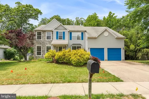 102 Treeline Dr, Woodbury, NJ 08096