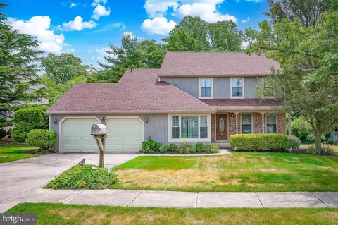 30 Pelham Dr, West Deptford, NJ 08051